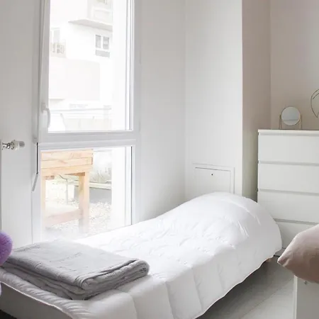 شقة Lovely Spacious Duplex In Saint-ouen سانت أويه