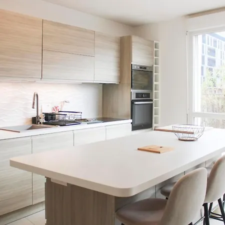 Lovely Spacious Duplex In Saint-ouen *
