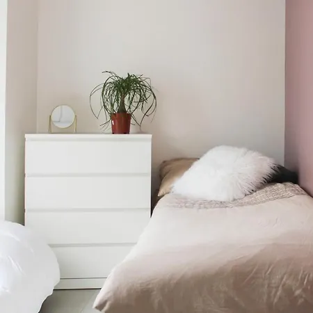 Lovely Spacious Duplex In Saint-ouen سانت أويه